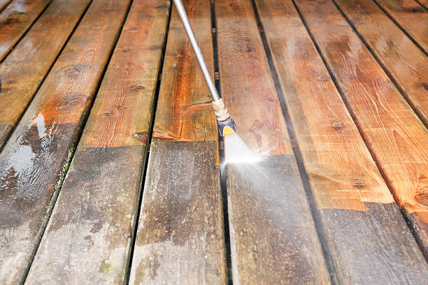 Best Deck Pressure Washing  in Beaver, UT